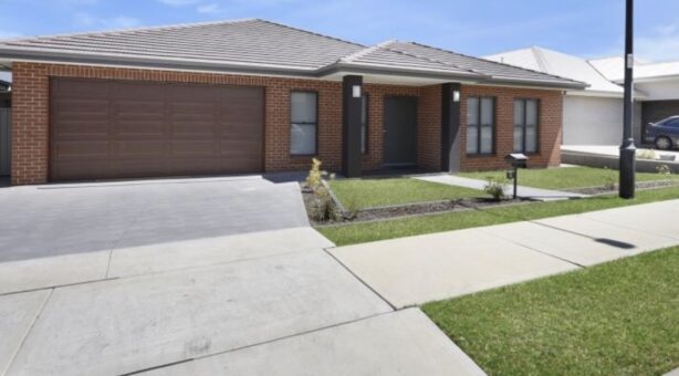 9 Elimatta Avenue, JORDAN SPRINGS, NSW 2747